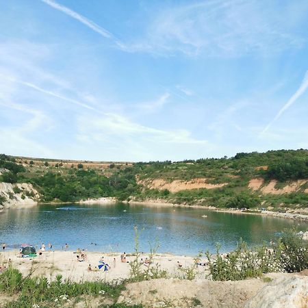 Apartmani La Grande Motte Vrdnik Exteriör bild