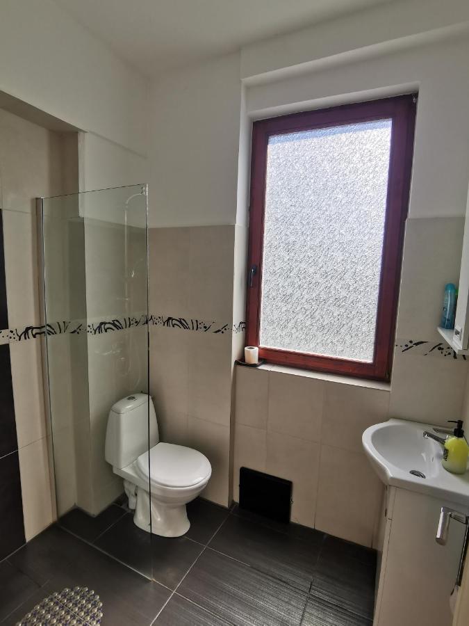 Apartmani La Grande Motte Vrdnik Exteriör bild