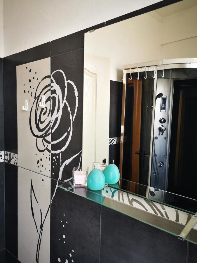 Apartmani La Grande Motte Vrdnik Exteriör bild